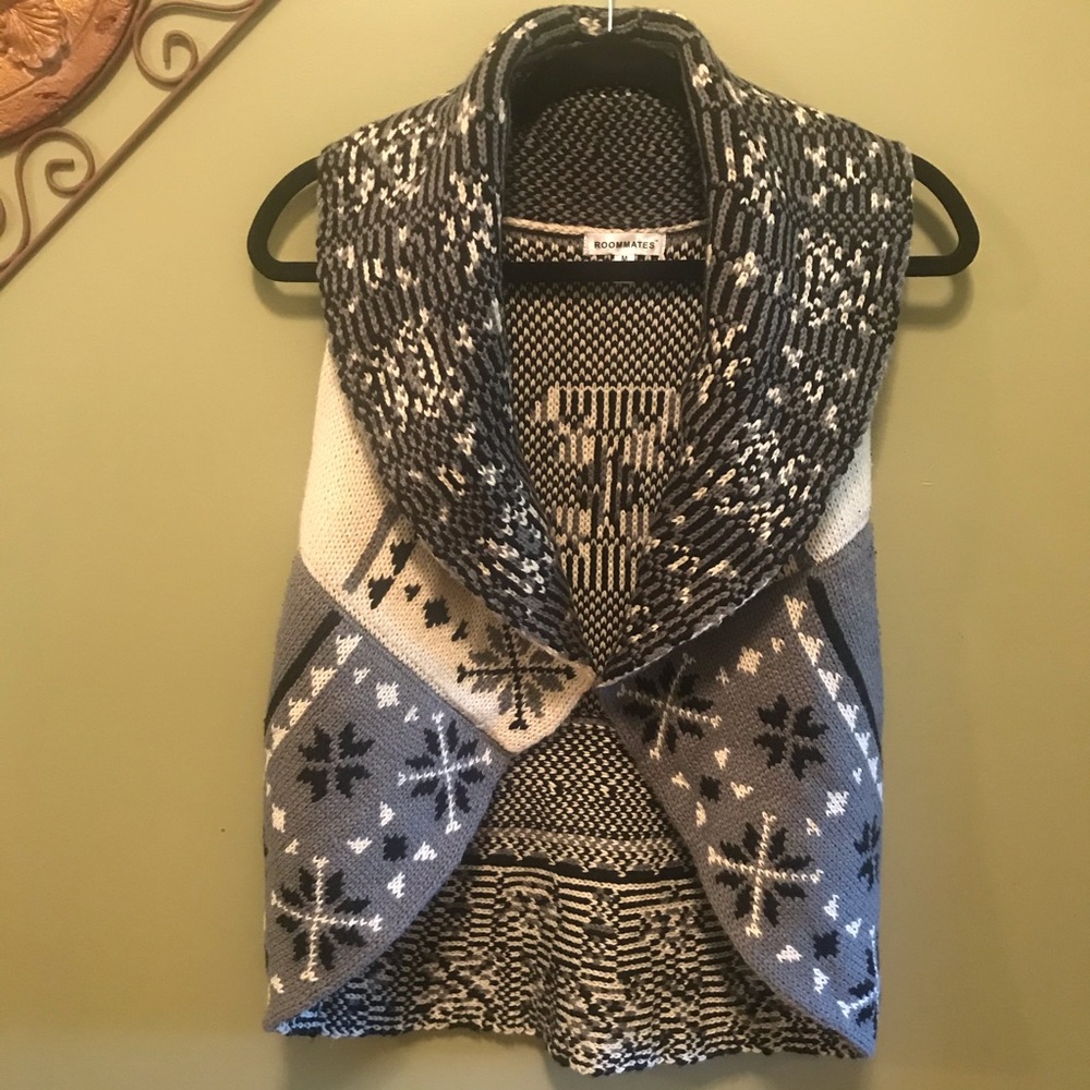 Roommates Gray/Black Circle Sweater Sz M